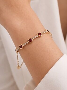 Red Hearts Zirconia Bracelet 18K Gold Plated Copper Classic Style